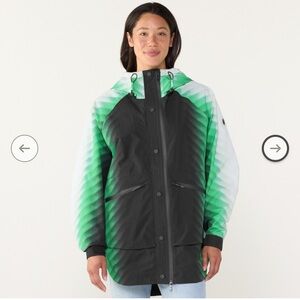 FP Movement Singin' in the Rain Printed Ski Snowboard Jacket in Alien Combo XS